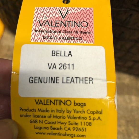 🔥🔥Mario Valentino HUGE SAVINGS leather bag 🔥🔥 - Picture 2 of 11